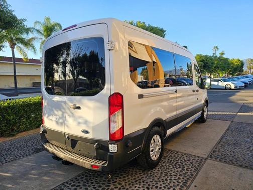2017 Ford Transit-350 XLT
