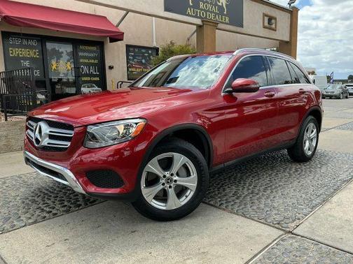 designo Cardinal Red Metallic 2018 Mercedes-Benz GLC 300 Base 4MATIC