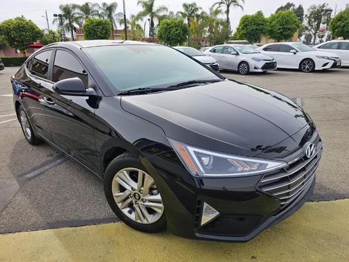 2020 Hyundai ELANTRA SEL