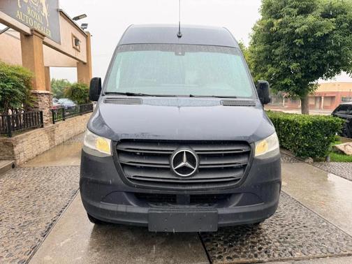 2019 Mercedes-Benz Sprinter 2500 ROOF V6 144
