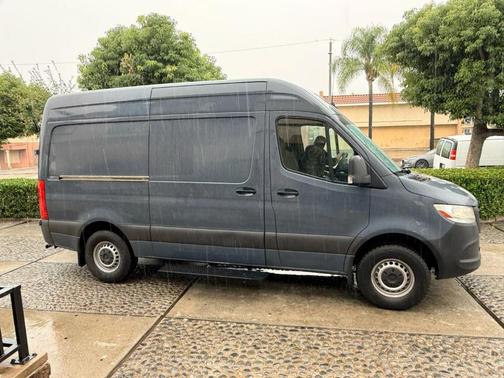 2019 Mercedes-Benz Sprinter 2500 ROOF V6 144