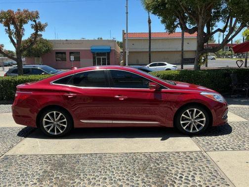 Venetian Red Pearl 2016 Hyundai Azera Base