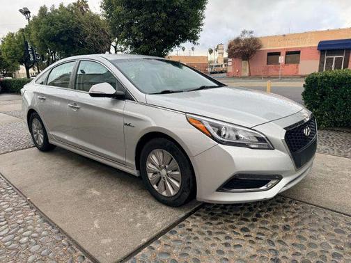 2016 Hyundai SONATA Hybrid SE
