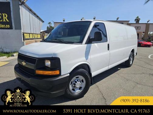 Summit White 2017 Chevrolet Express 3500 Work Van