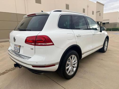 2016 Volkswagen Touareg Sport
