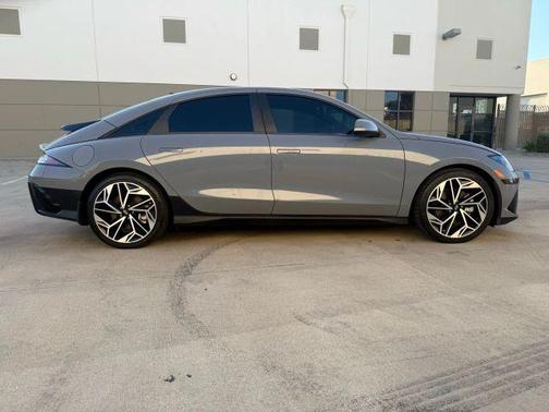 2023 Hyundai IONIQ 6 SEL