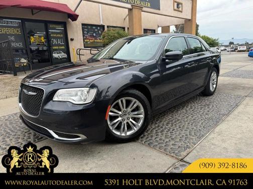 2017 Chrysler 300 Limited