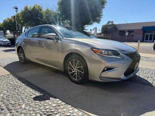 2017 Lexus ES 350 Base