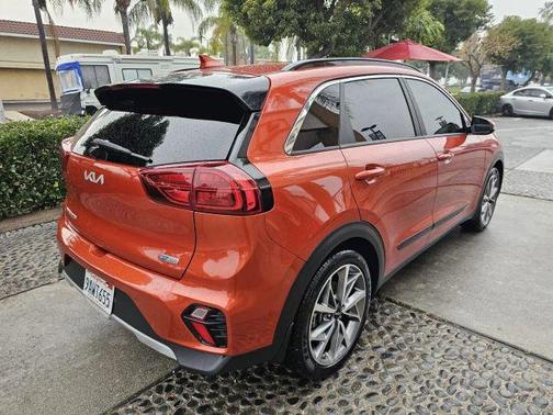 2022 Kia Niro Touring SE