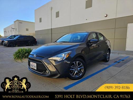 2020 Toyota Yaris Sedan LE