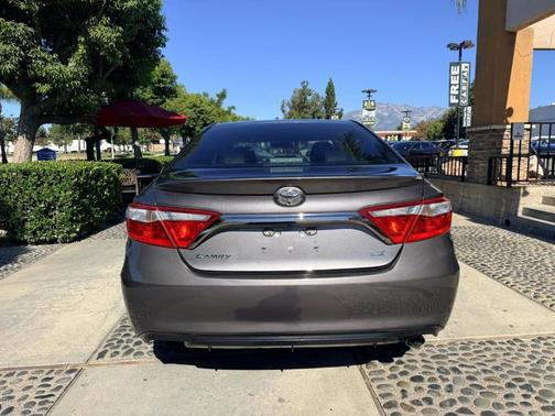 2016 Toyota Camry SE