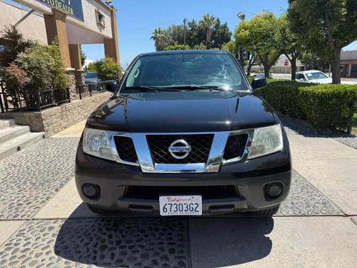 2015 Nissan Frontier S