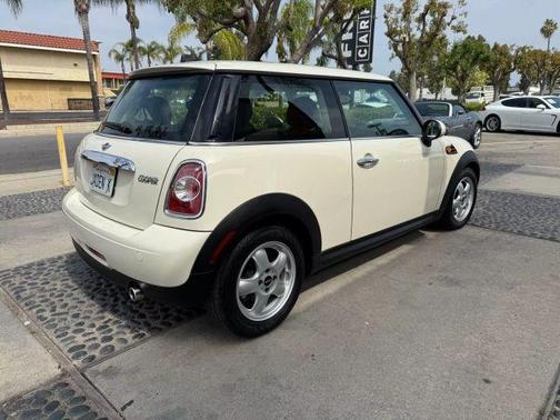 2011 MINI Cooper Base