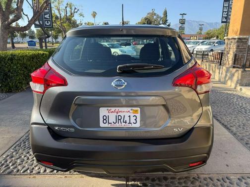 2019 Nissan Kicks SV