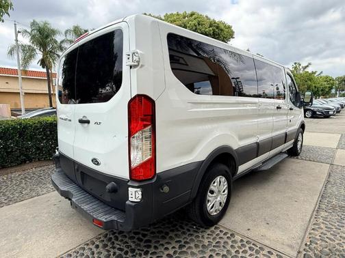 Oxford White 2016 Ford Transit-350 XLT