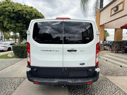 Oxford White 2016 Ford Transit-350 XLT