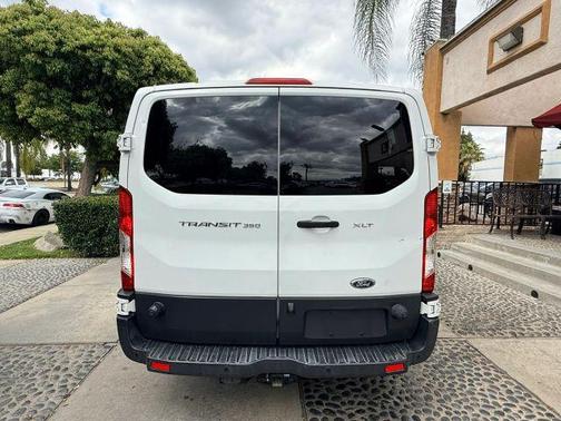 Oxford White 2016 Ford Transit-350 XLT