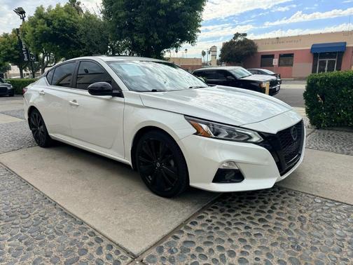 2022 Nissan Altima 2.5 SR