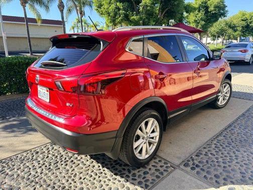 2018 Nissan Rogue Sport SV