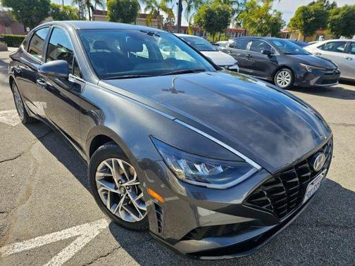 2022 Hyundai SONATA SEL