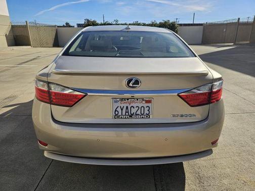 2013 Lexus ES 300h Base