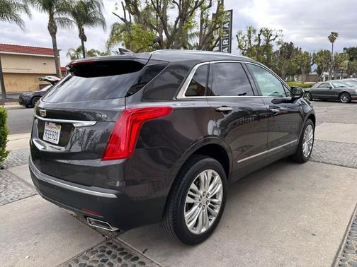 2017 Cadillac XT5 Premium Luxury