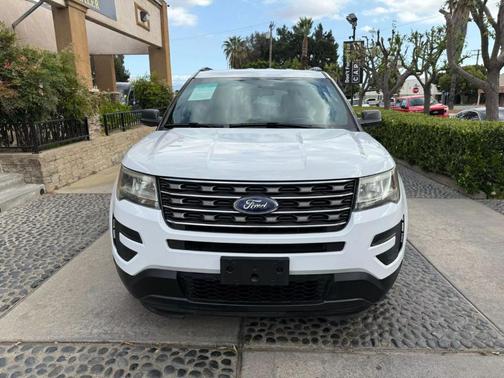 2016 Ford Explorer Base