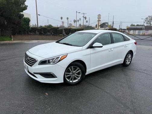 2016 Hyundai SONATA SE
