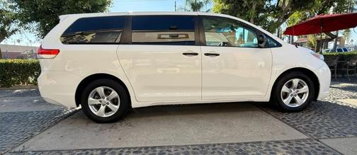2014 Toyota Sienna L