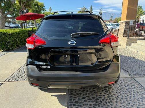 2019 Nissan Kicks S