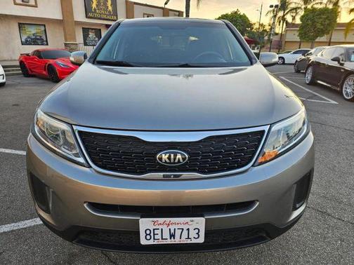 Titanium Silver 2015 Kia Sorento LX