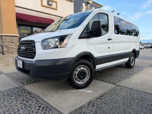 Oxford White 2018 Ford Transit-150 XL