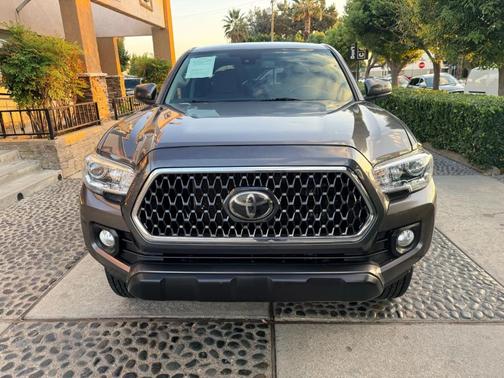 2018 Toyota Tacoma SR5
