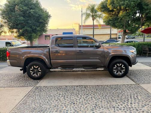 2018 Toyota Tacoma SR5