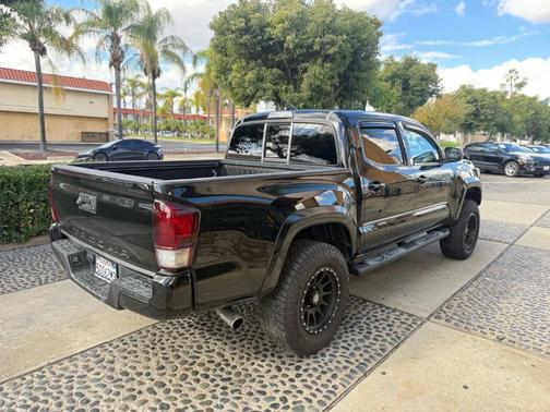 2017 Toyota Tacoma SR5