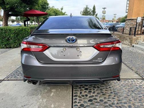 2019 Toyota Camry Hybrid SE