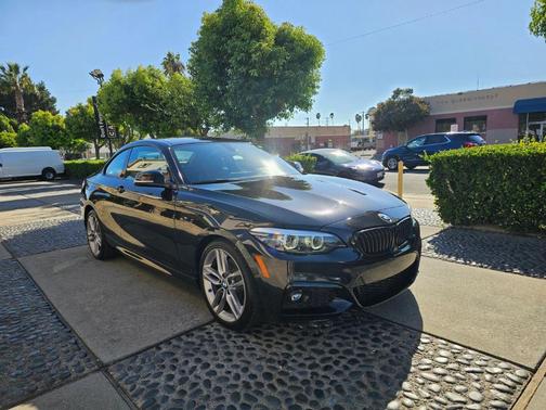 2018 BMW 230 i