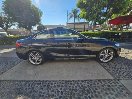 2018 BMW 230 i