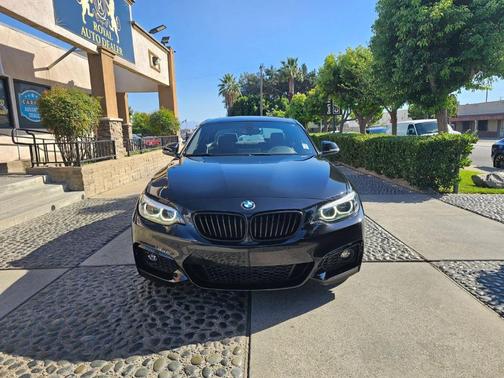 2018 BMW 230 i