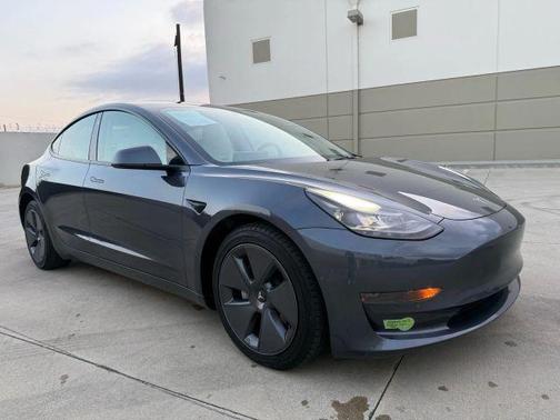 2022 Tesla Model 3 Base