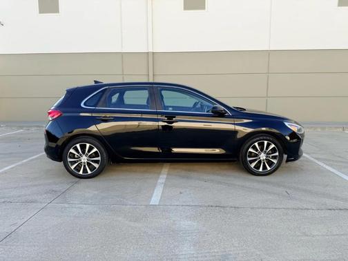 2018 Hyundai Elantra GT Base