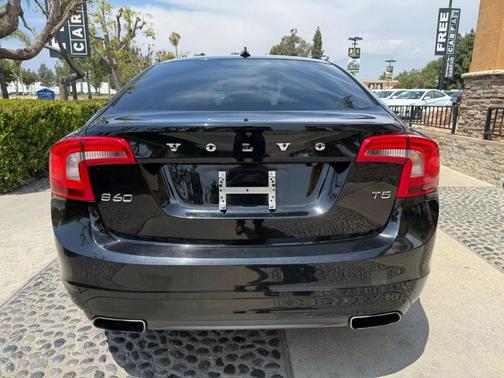 2015 Volvo S60 T5 Premier Plus