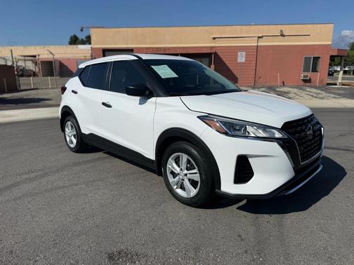 2024 Nissan Kicks S