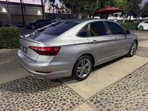 2021 Volkswagen Jetta 1.4T R-Line