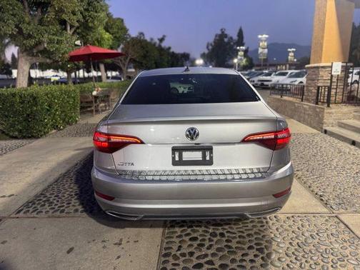 2021 Volkswagen Jetta 1.4T R-Line