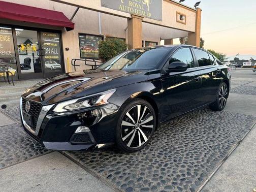 2021 Nissan Altima 2.5 SR