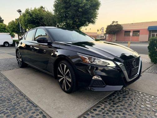 2021 Nissan Altima 2.5 SR