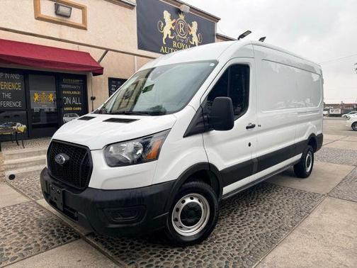 2023 Ford Transit-250 