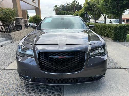 2021 Chrysler 300 S