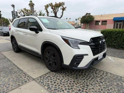 Crystal White Pearl 2024 Subaru Ascent Onyx Edition